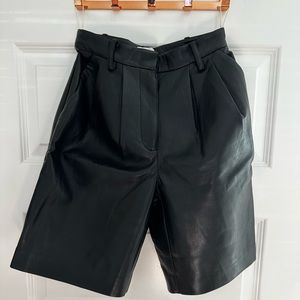Wilfred (Aritzia) Faux leather blousy shorts